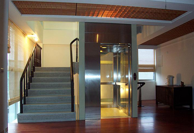 為什么要定期維修別墅電梯？